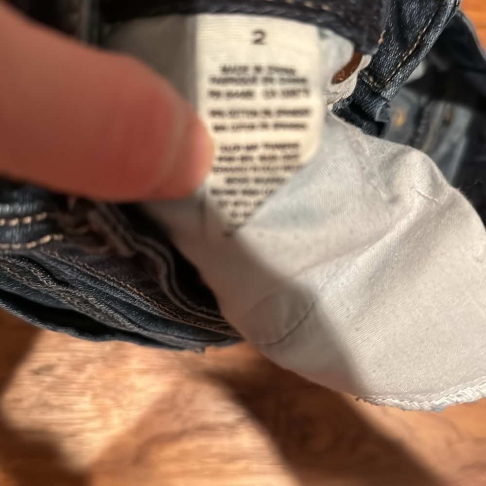 Dark Wash Denim Shorts - Picture 4 of 4